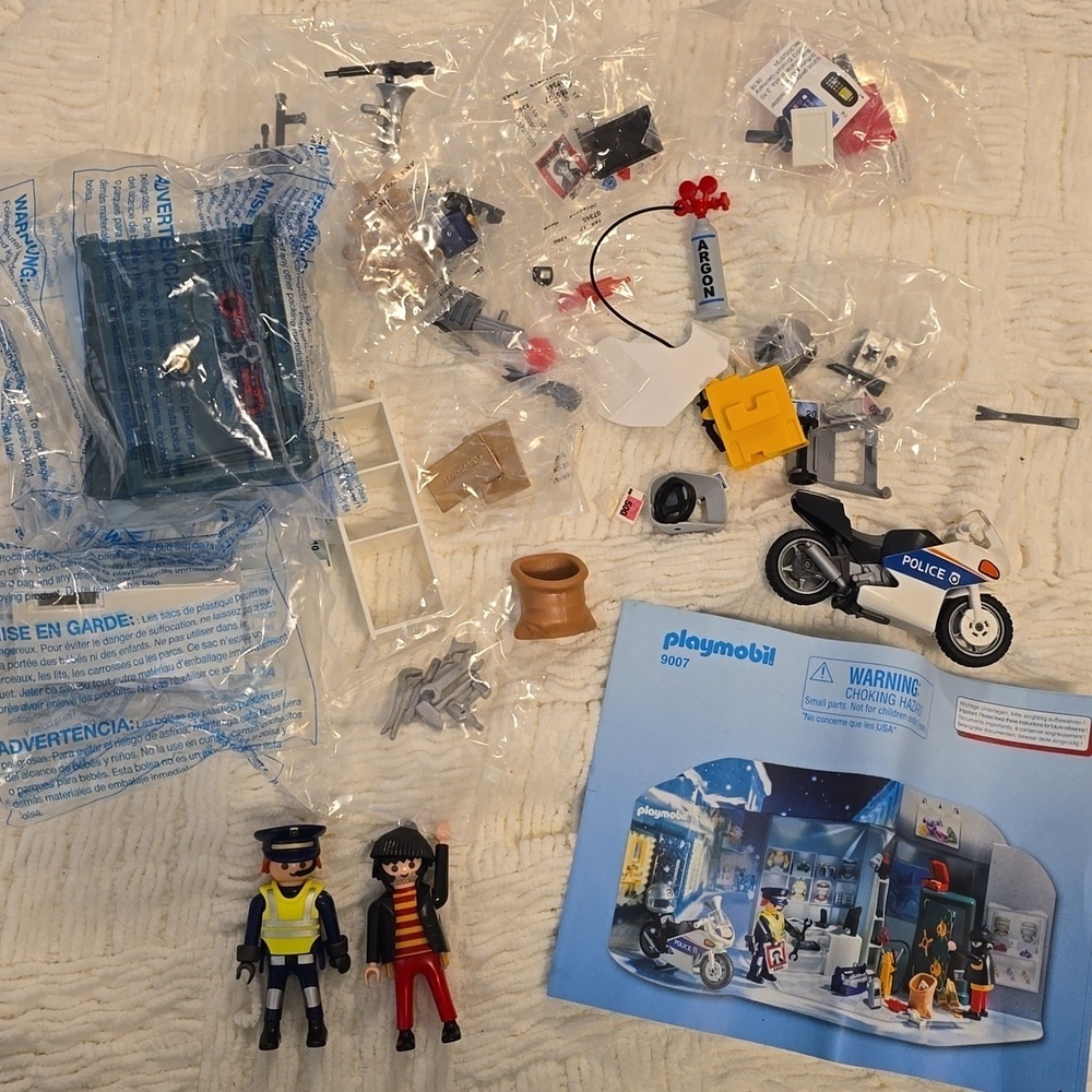 Playmobil Advent Calendar Jewel Thief Police No Box